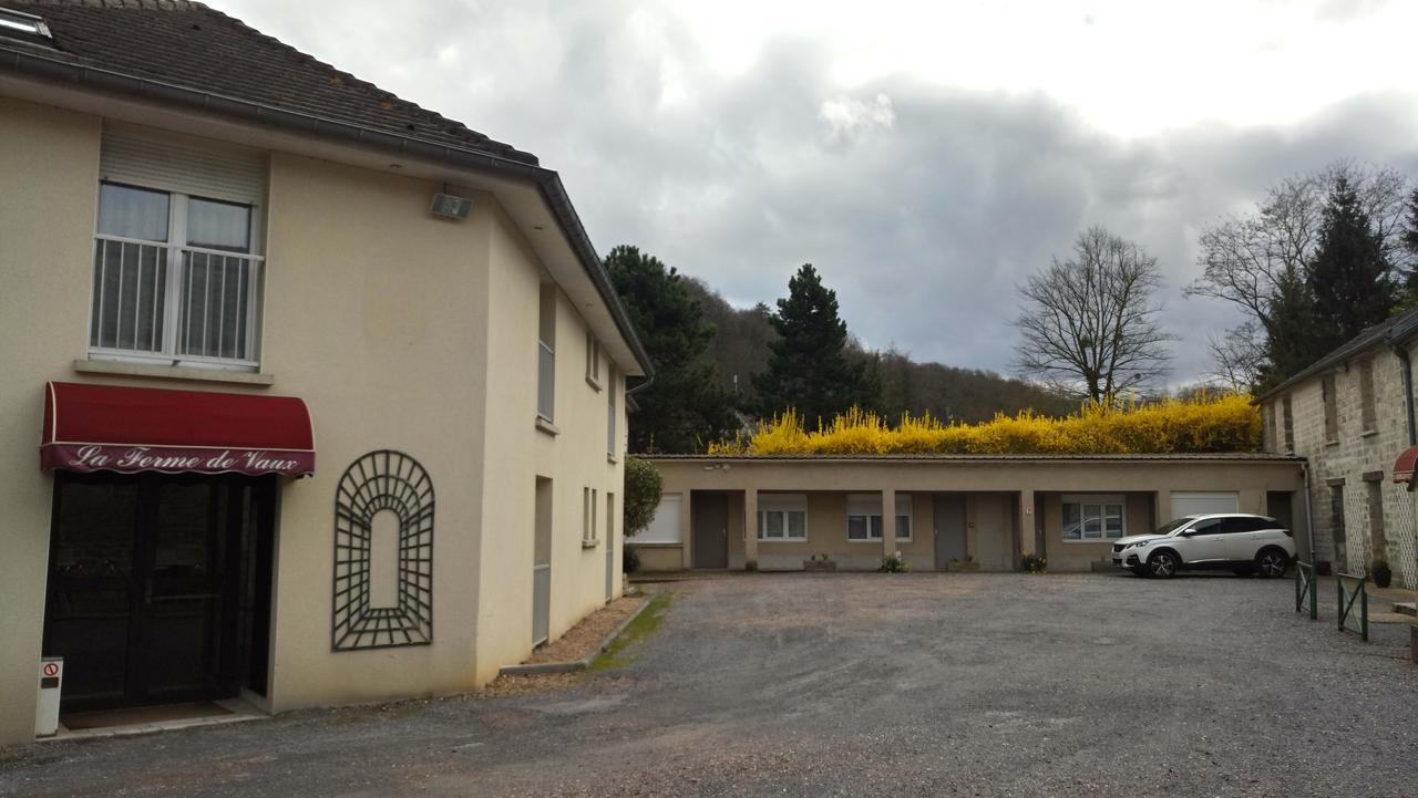 Hotel Restaurant - La Ferme De Vaux Creil Exterior photo